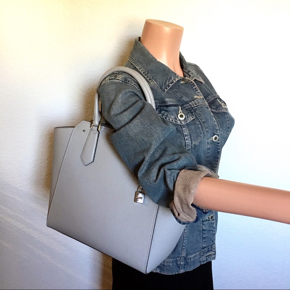 ⬇️NWT Michael Kors Large Grey Hayes Tote/Crossbody